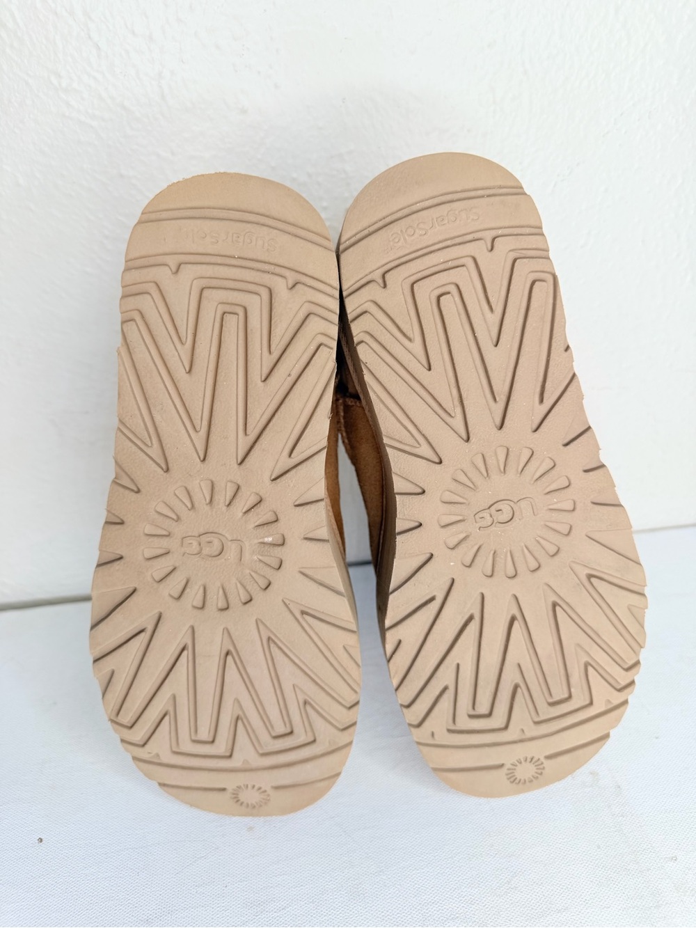 UGG Classic ultra mini platform chestnut boots - Picture 8 of 12